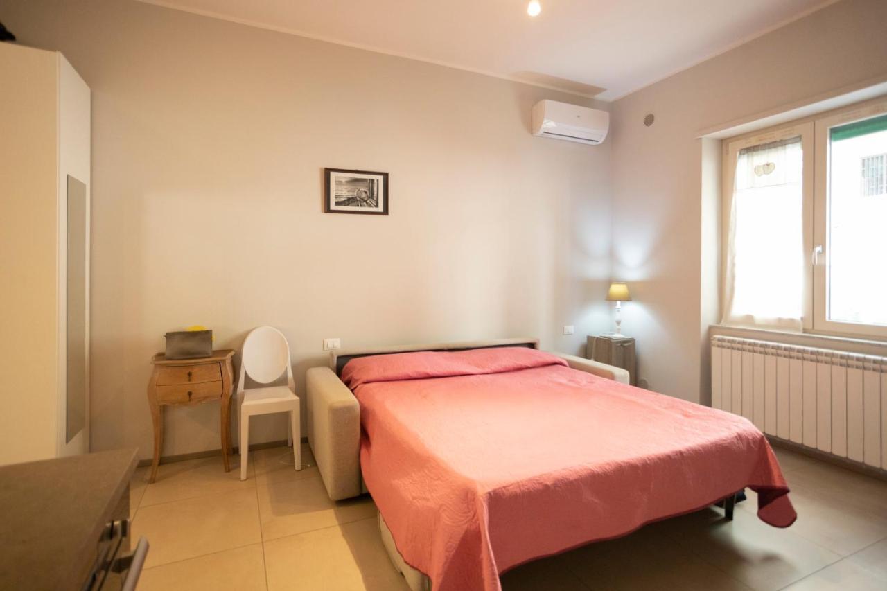 La Casa Degli Angeli Apartment ซาแลร์โน ภายนอก รูปภาพ