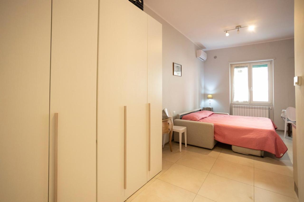 La Casa Degli Angeli Apartment ซาแลร์โน ภายนอก รูปภาพ