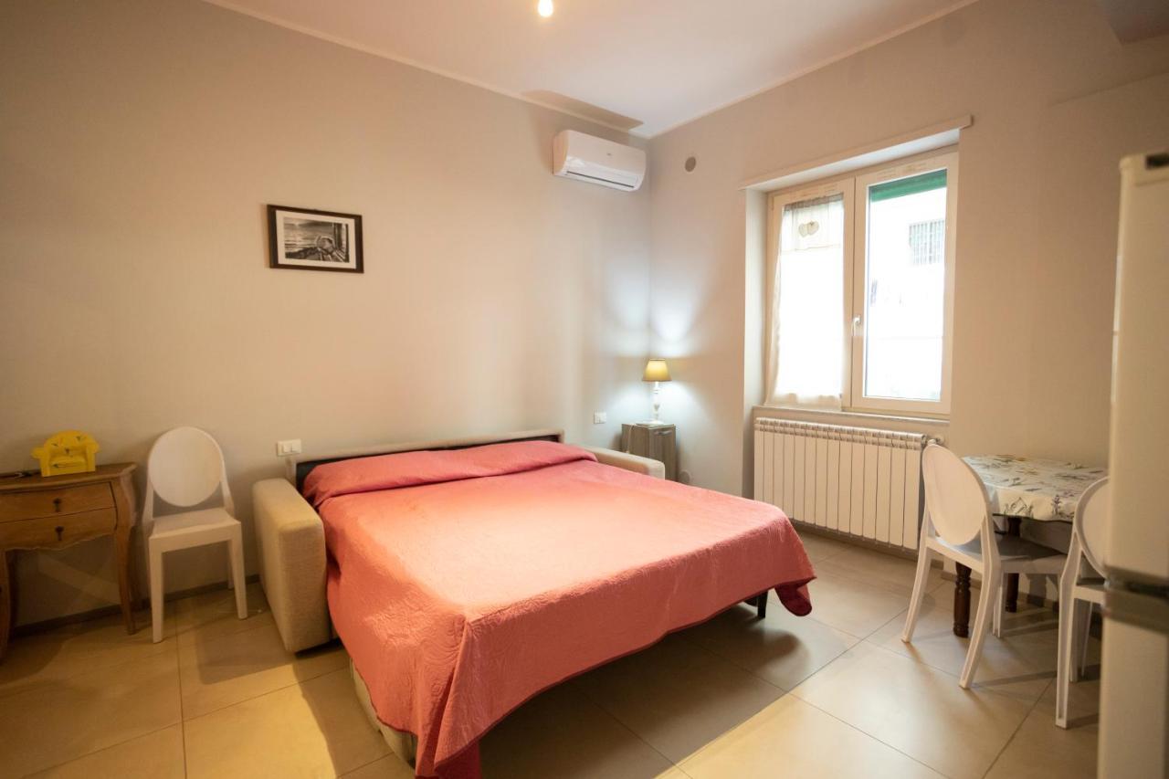 La Casa Degli Angeli Apartment ซาแลร์โน ภายนอก รูปภาพ